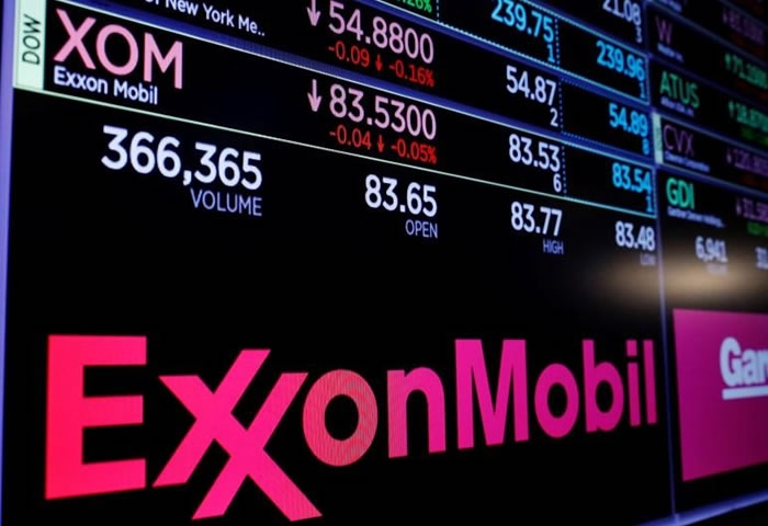 Exxon Mobil sees its stock price fall on Wall Street