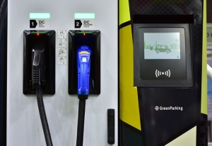 Green chargers to be installed soon in Dubai police stations