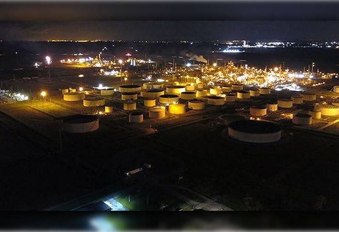 Shell initiates refinery-shutdown plan